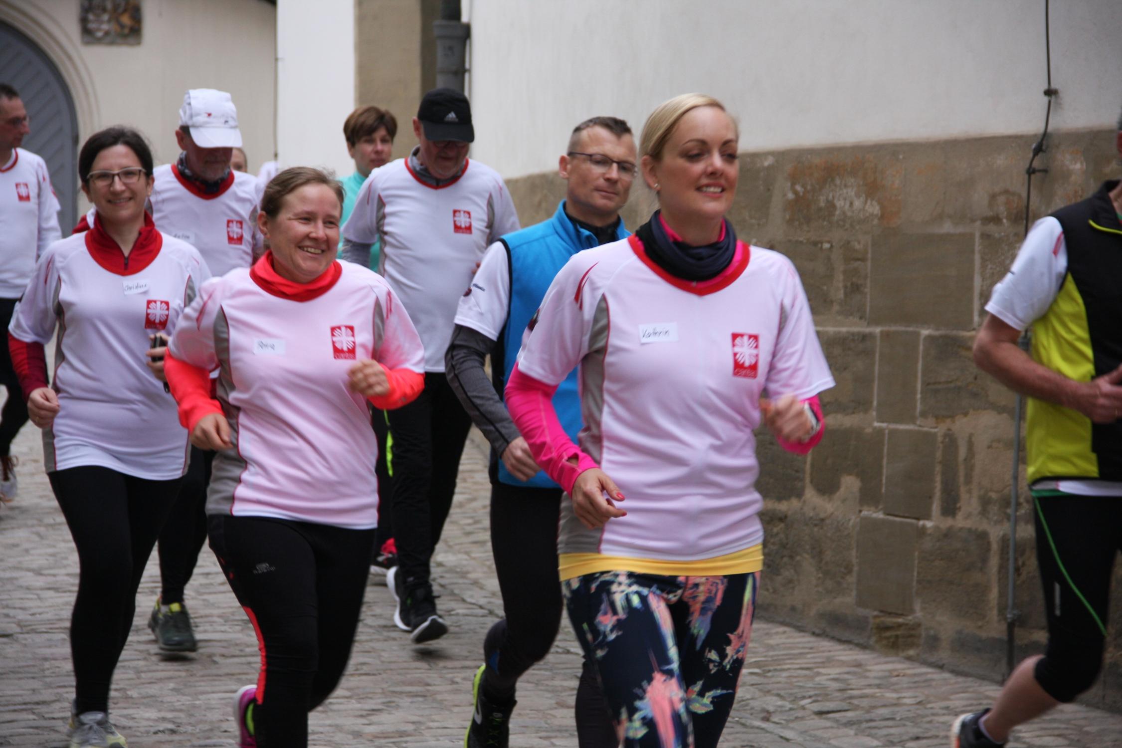 Weltkulturerbelauf 2019: Team Caritas beim Erzbischof