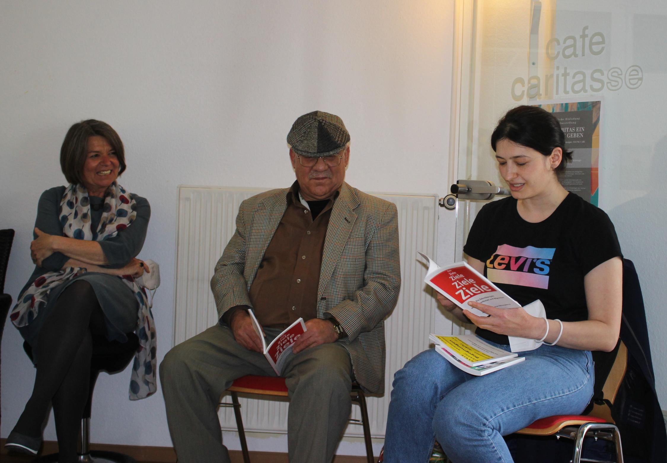 Lesung der Schreibwerkstatt für MIgranten bei der Caritas Fürth